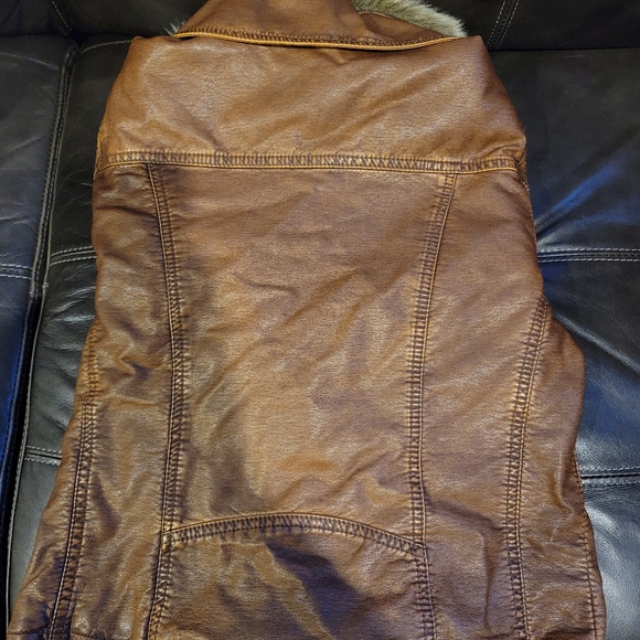 Jacket - Picture 3 of 3